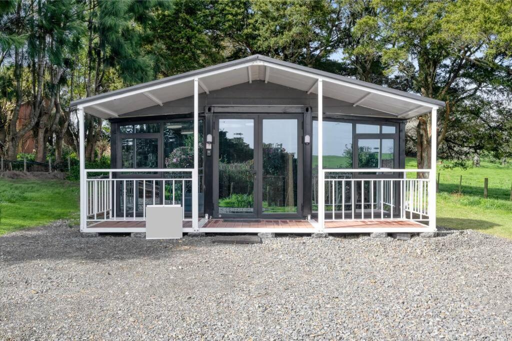 2 Bedrooms Cabin 5 Min To Pukekohe Town Centre Екстериор снимка